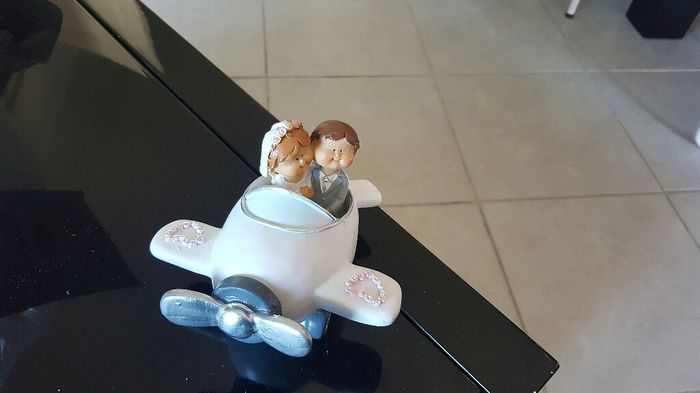 A la recherche d'une figurine mariés en voyage pour le gateau... - 1
