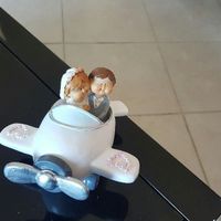 A la recherche d'une figurine mariés en voyage pour le gateau... - 1