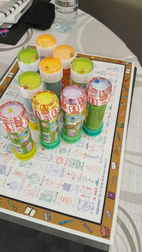 Table activités et cadeaux enfants - 5