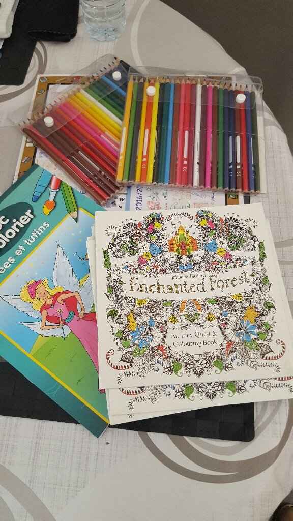 Table activités et cadeaux enfants - 7