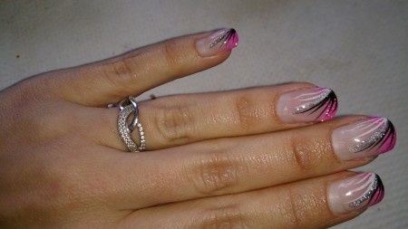 Qui porte une bague de fiançailles ? - 1