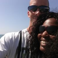 Regardez dans la même direction...