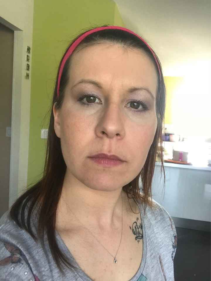 Trouver maquilleuse et coiffeuse... - 1