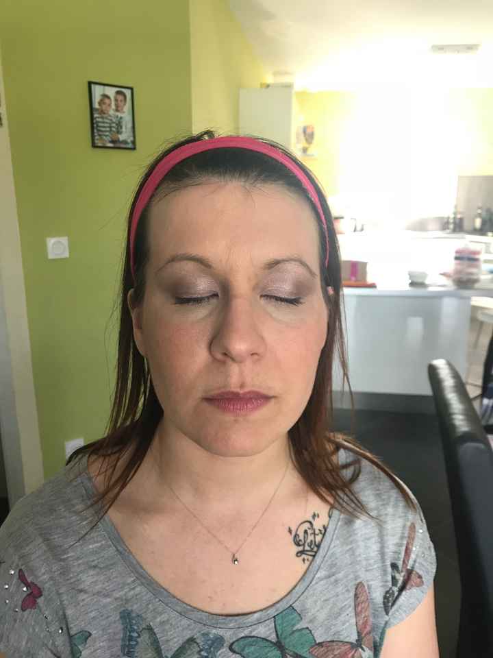 Trouver maquilleuse et coiffeuse... - 2