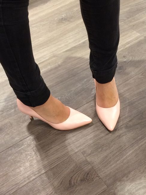 Chaussures  et guêpière enfin trouvés ? - 1