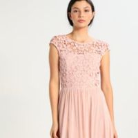  Ma temoin veut prendre une robe qui ressemble à la mienne - 1