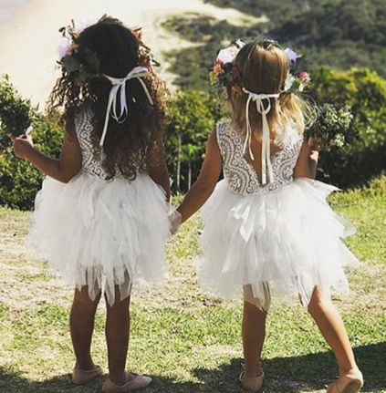 Robes en dentelle et en tulle