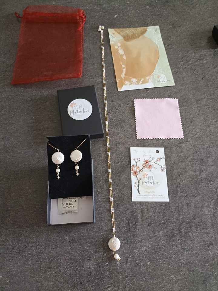 Boucle d d'oreilles - 1