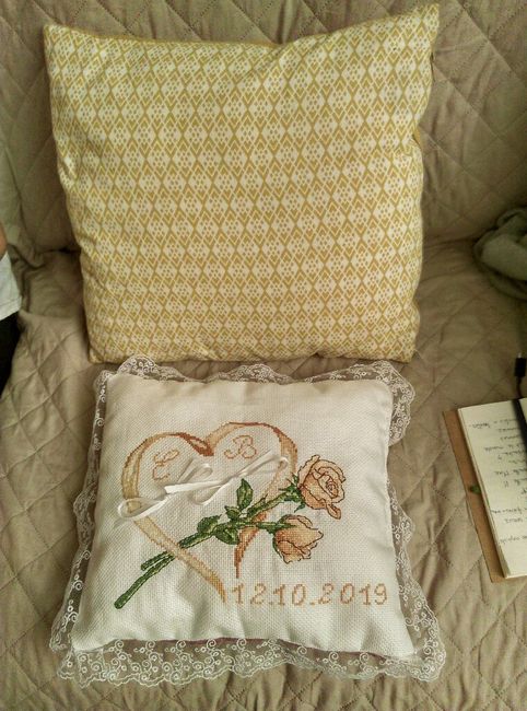 Coussin d'alliances! Trop contente 2