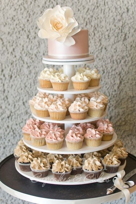 Pièce montée cupcakes 5