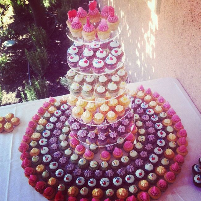 Pièce montée cupcakes 12