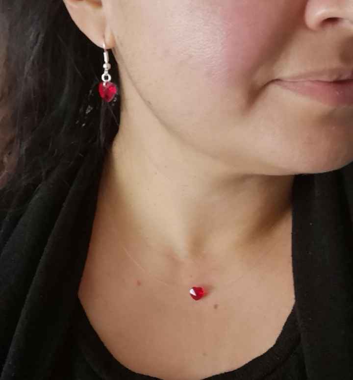J'ai enfin trouvé ma touche délicate de rouge dans mes bijoux ! - 1
