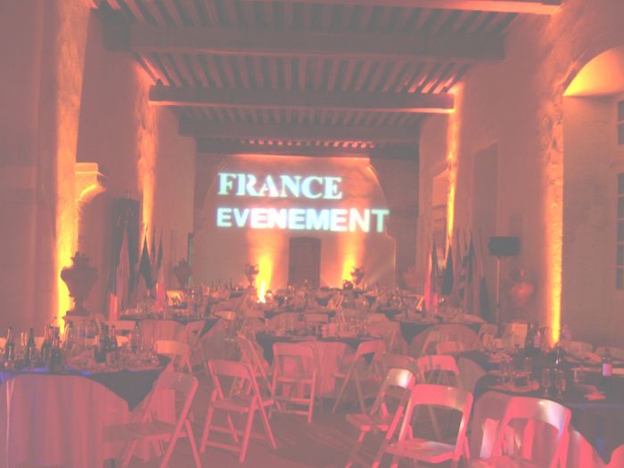 exemple de décor en lumiere pour mariage ..avec France Evenement 45 Orleans 