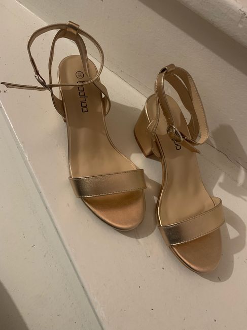 Chaussures Dorée ou rose gold? 1