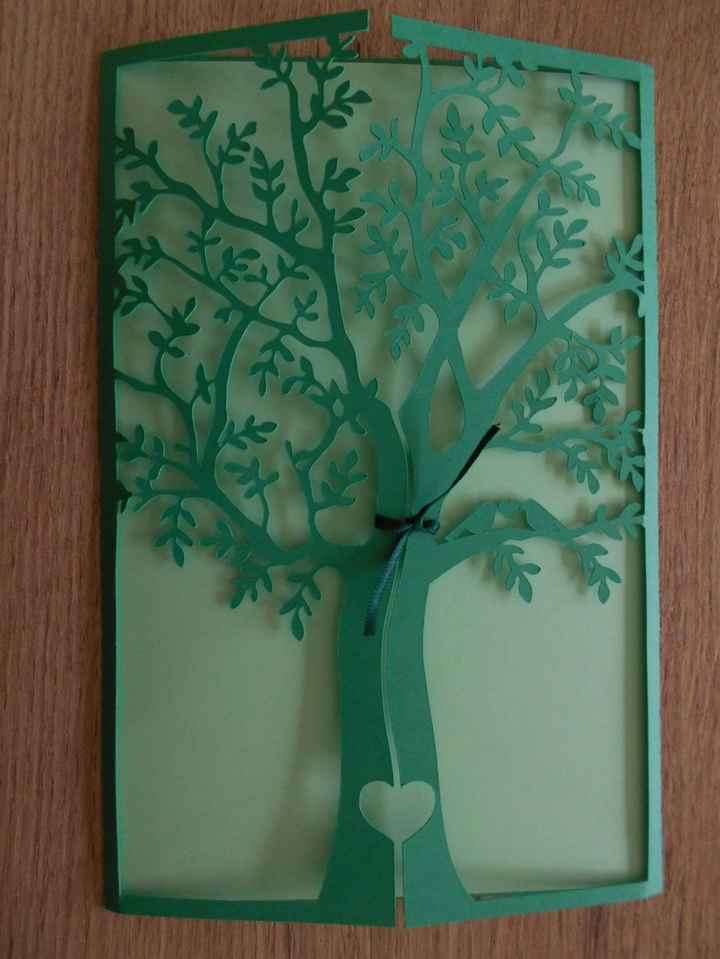 Pochette (qui sera rose irisé) avec lien en lin