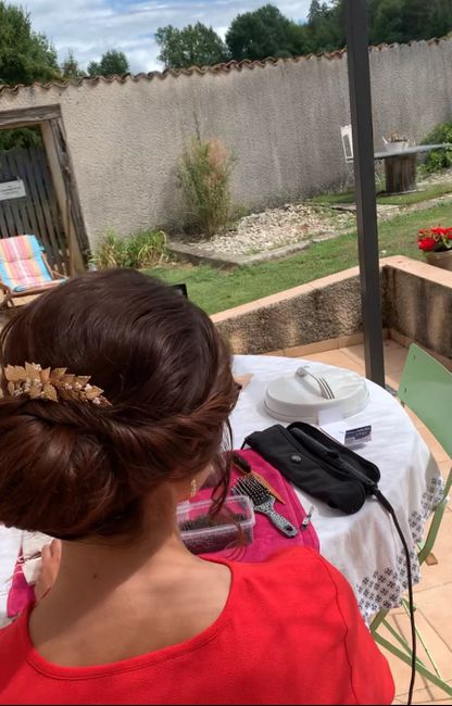 Essai coiffure à J-4 🤞🏼👰🏻 3