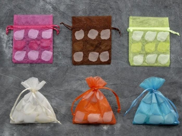Sachets organza pétales