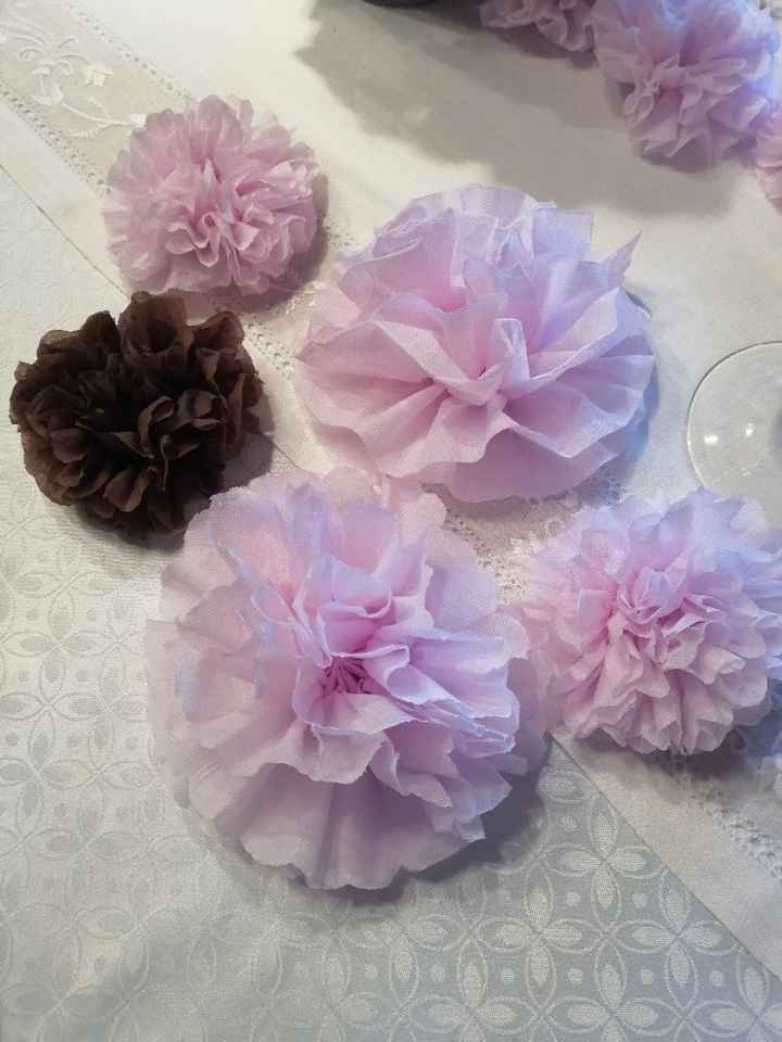 Fleurs en papier pour arche des mariés - 2