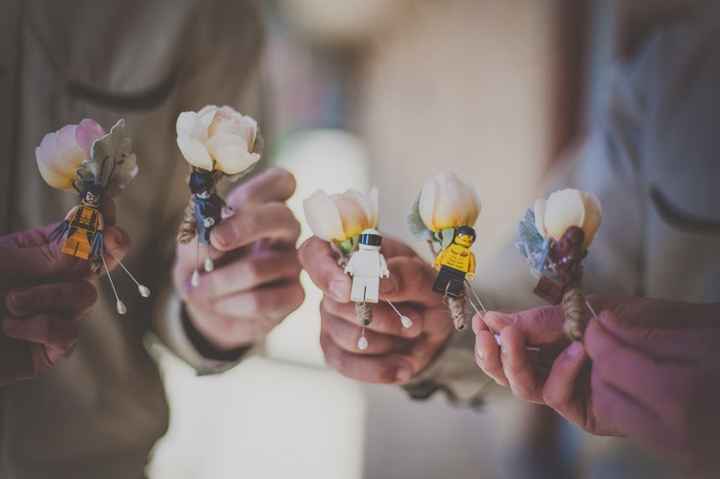 différents  styles de boutonnières, lequel choisiriez vous ?
