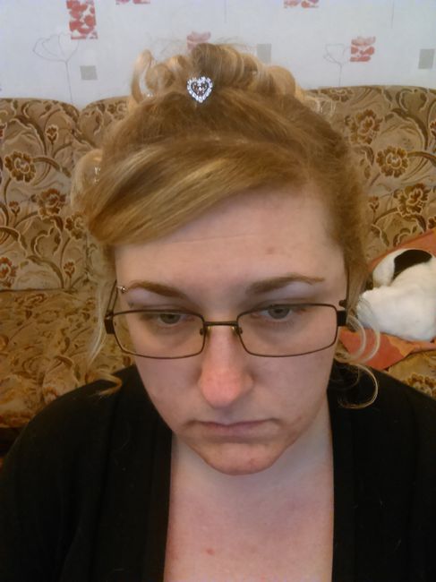 Essai coiffure, maquillage et robe... pas convaincu... - 4