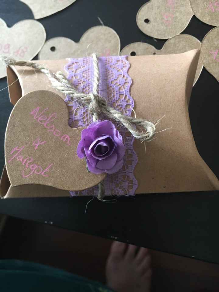 Cadeaux aux invites - 1