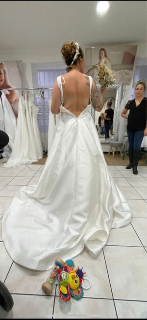 3Eme boutique d’essayage des robes. - 1
