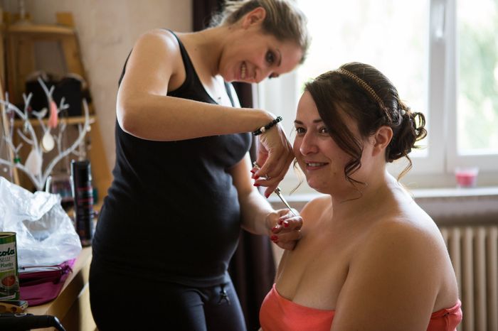 avec la coiffeuse