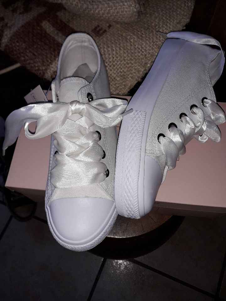 Converse 🆚 escarpins ? - 1