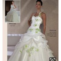 Robe de mariée verte ou touche de vert. - 1