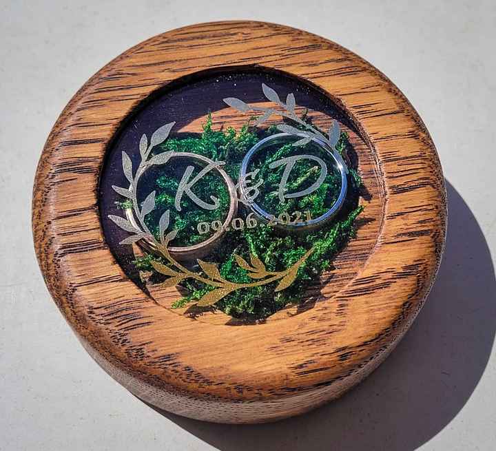 Coussin ou boîte pour alliance - 2