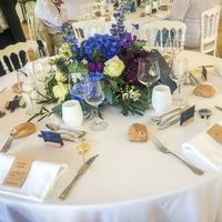 Noeuds sur les chaises de la salle de réception - 2