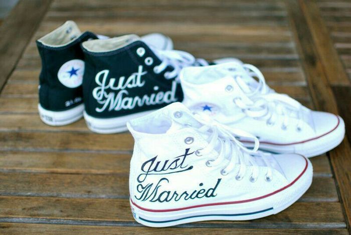 Idées de marié en costume et Converses ? 4