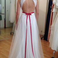 le dos nut et le ruban bordeaux