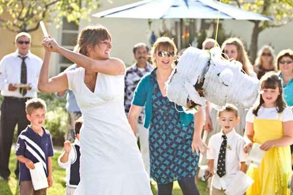 La pinata façon wedding cake! OMG non mais c'est juste topissime