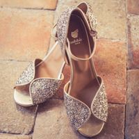 Recherche Bobbies Holly pluie doré 39 - 1