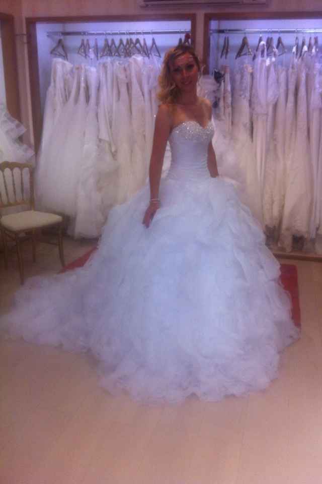 Robe blanche ou ivoire - 1