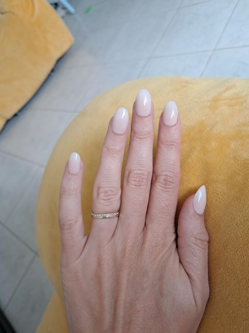 Des avis sur les press-on nails pour le mariage ? 💅✨ 1