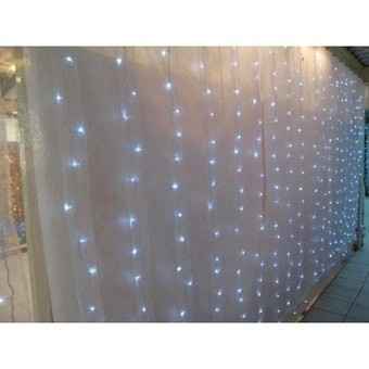 Guirlandes lumineuses et organza