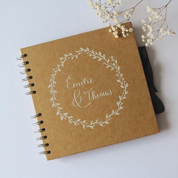 Urne et livre d'or - 1