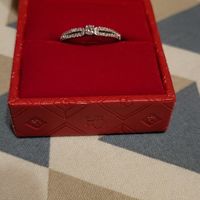 Ta bague de fiançailles sur le Pinterest de Mariages.net ça t'intéresse ? ❤️ - 1