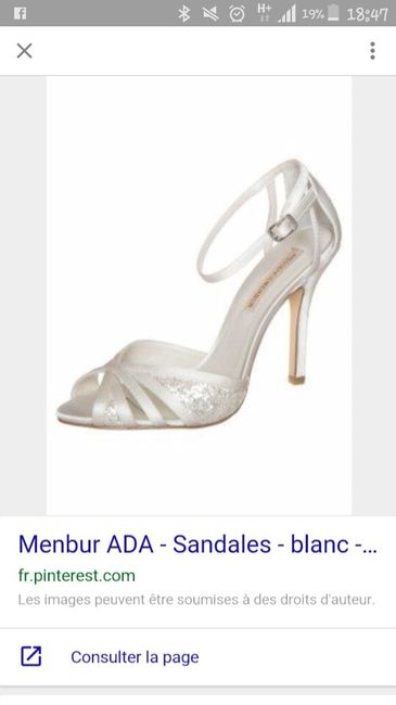 Quelle couleur de chaussures avec une robe ivoire? - 1