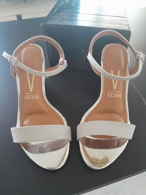 Chaussure transparente " plastique " 3