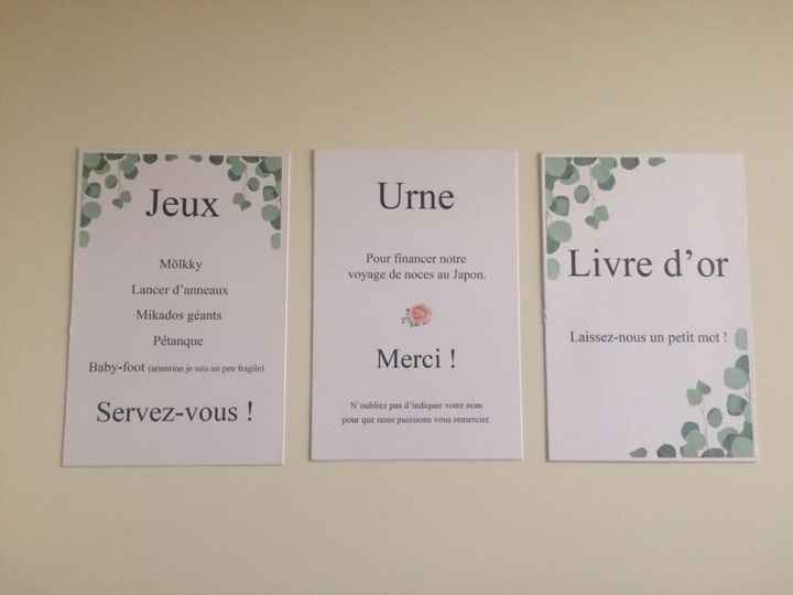 Jeux extérieurs, urne et livre d'or