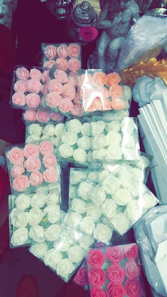 Achats du jour 189 roses en mousse - 1