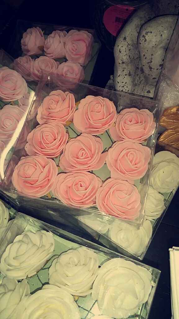 Achats du jour 189 roses en mousse - 2