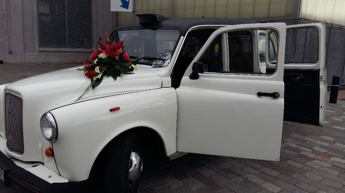la voiture des mariés