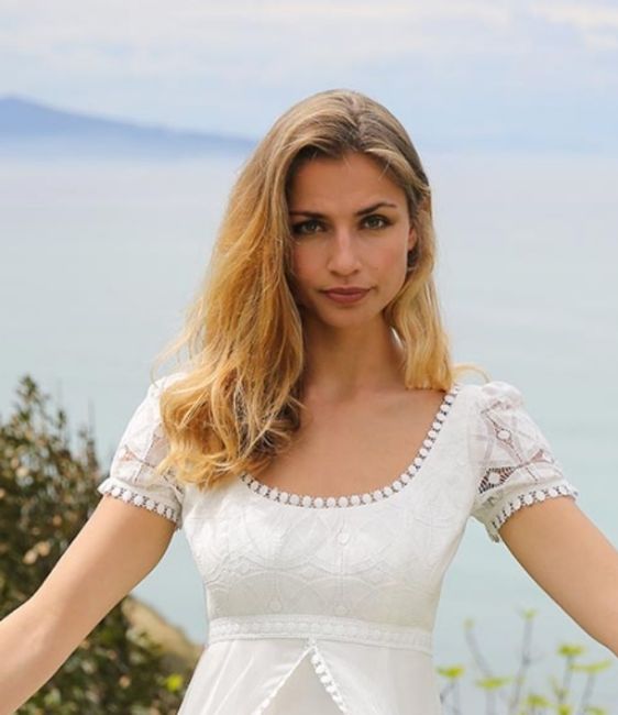 Quel décolleté pour une une poitrine intermédiaire ? - 2