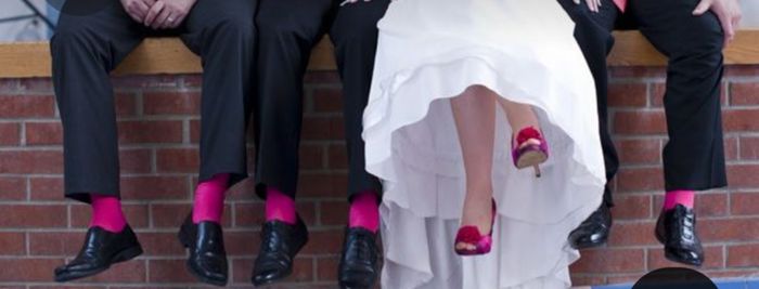 Accessoire oublié du marié et sa team 🧦 3