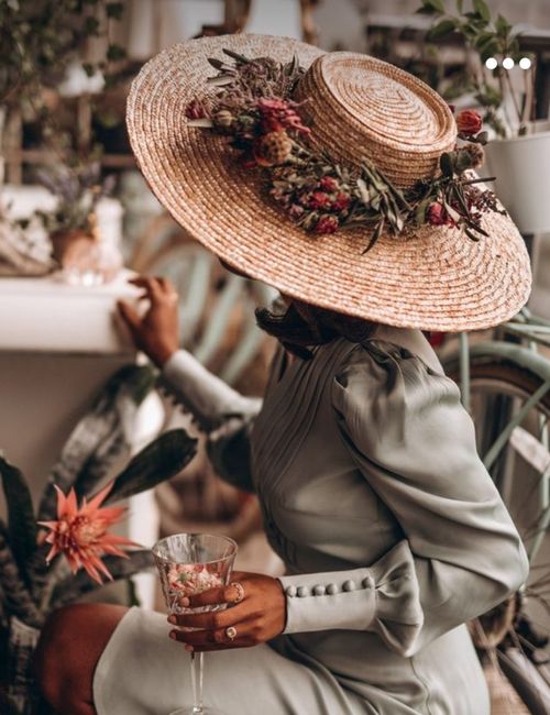 Le chapeau une tendance qui revient pour les invités 👒 3