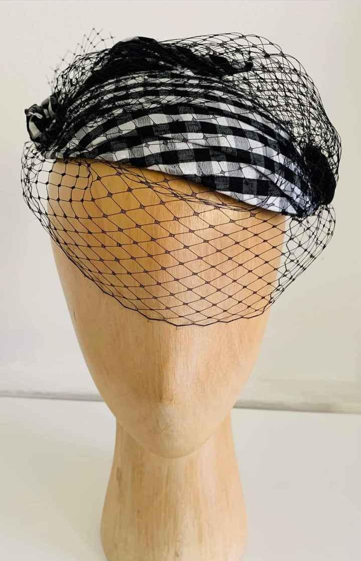 1Er rendez-vous avec la modiste-chapelière 👒 - 2